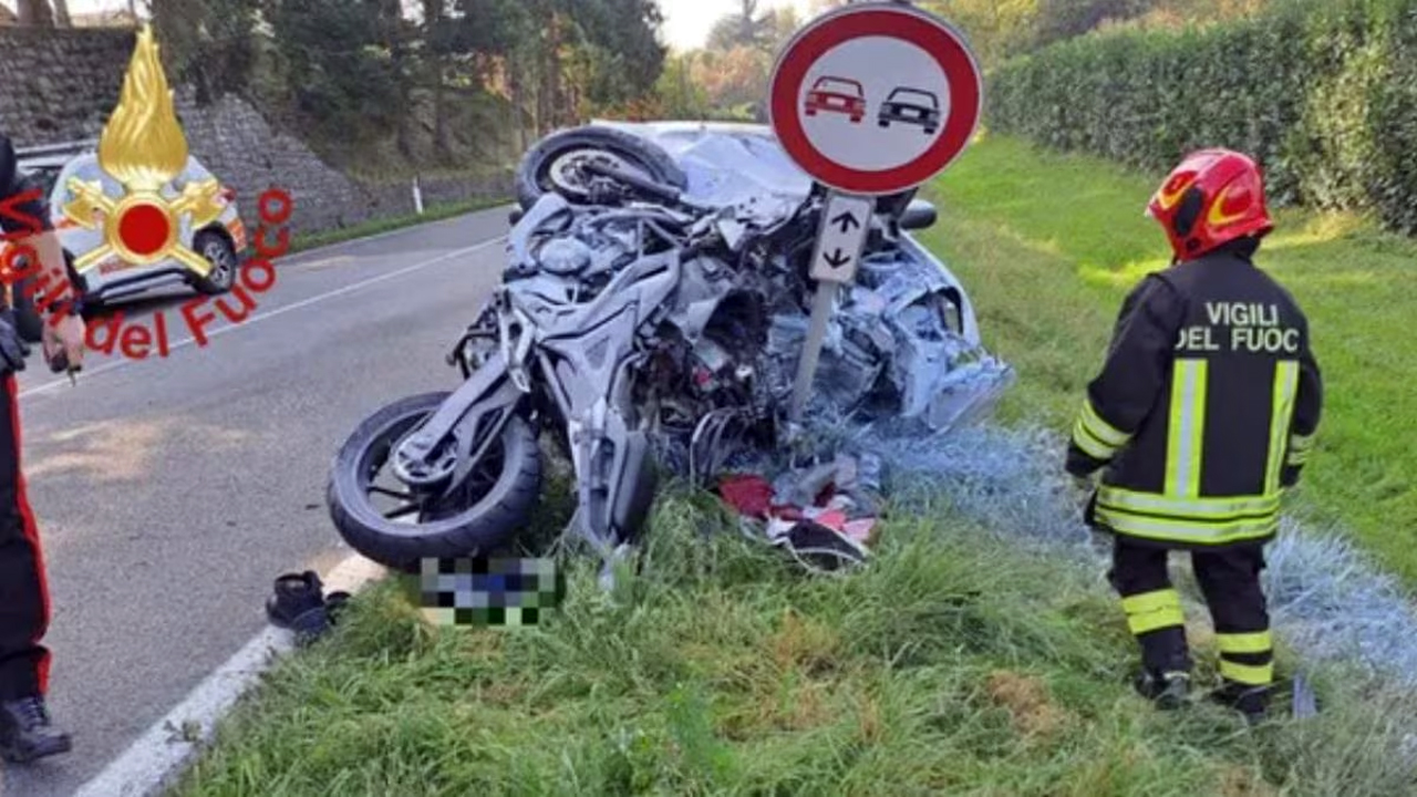 Binago: auto contro moto, morto un 61enne