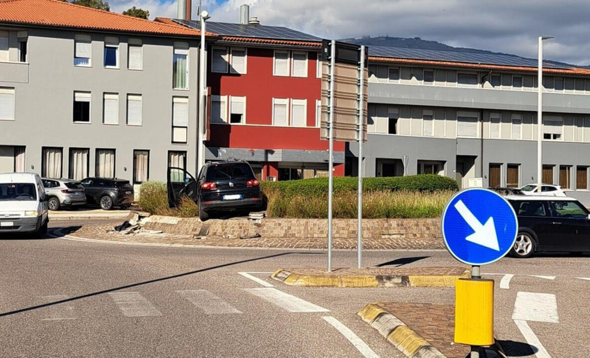 Marostica: 70enne si sente male in auto, dopo l’incidente muore in ospedale