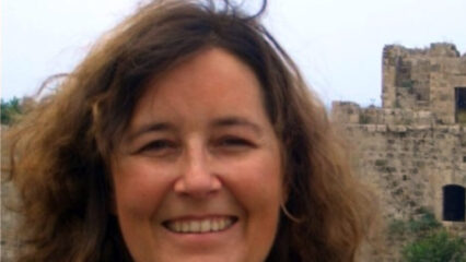 Rossana Cerretti muore mentre corregge i compiti degli alunni