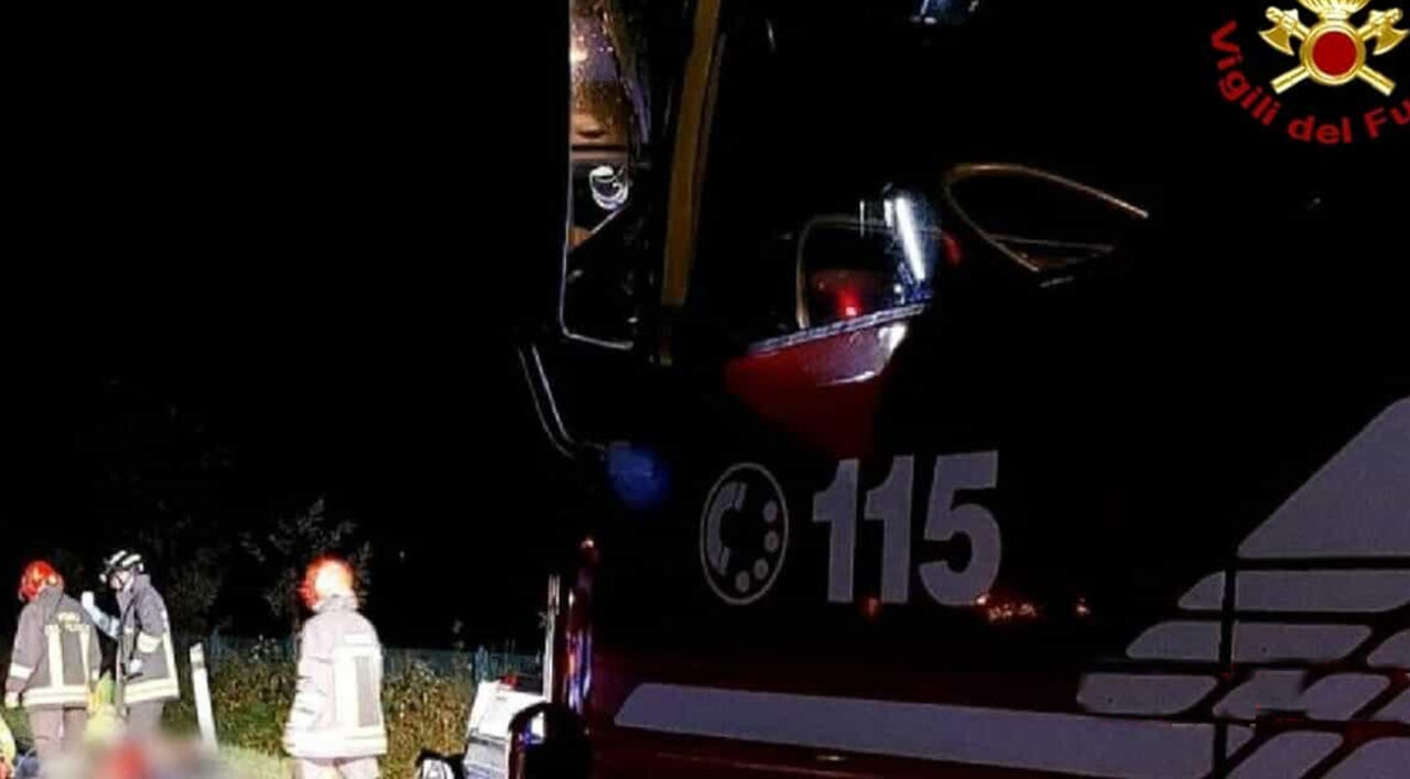 Autostrada A28: incidente con tre auto. Sei i feriti