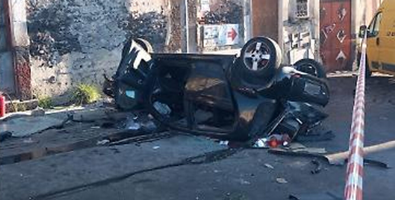 Christian Mandrà, 38 anni, muore nell'auto ribaltata