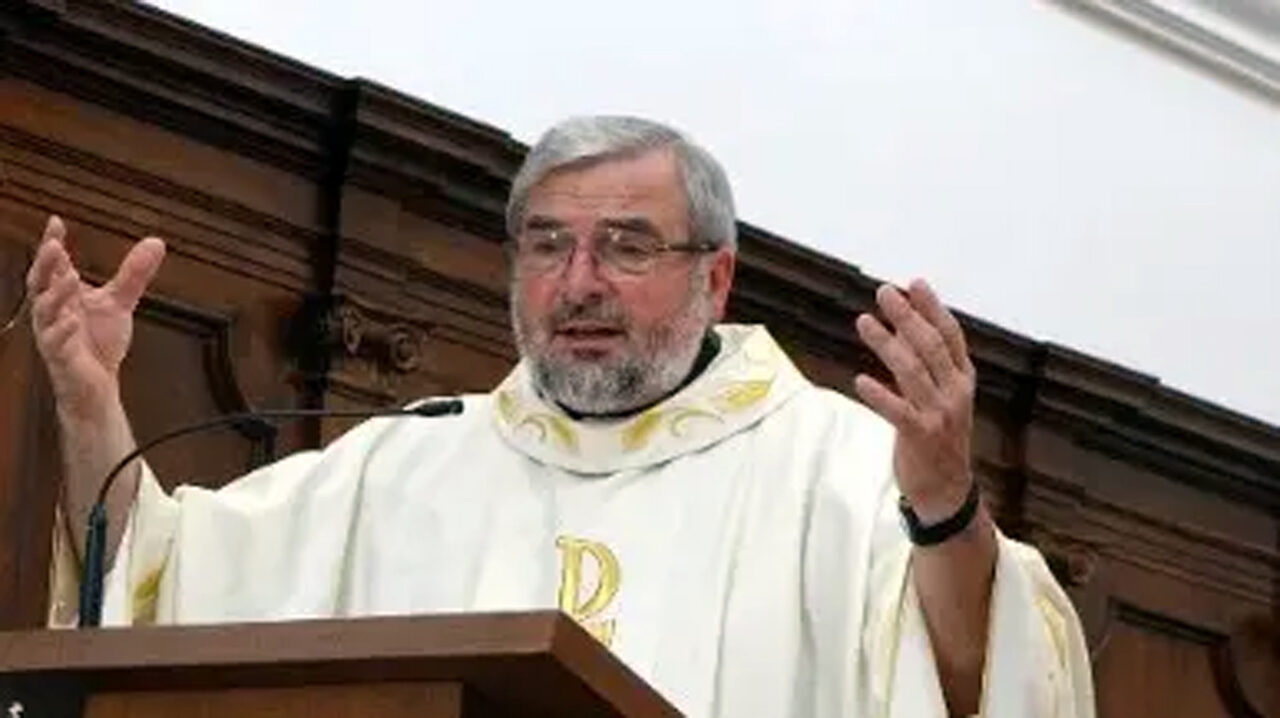 Don Scapin era atteso per la Messa, lo trovano morto