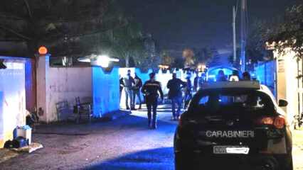 Figlio uccide il padre a coltellate. La disperazione dei familiari