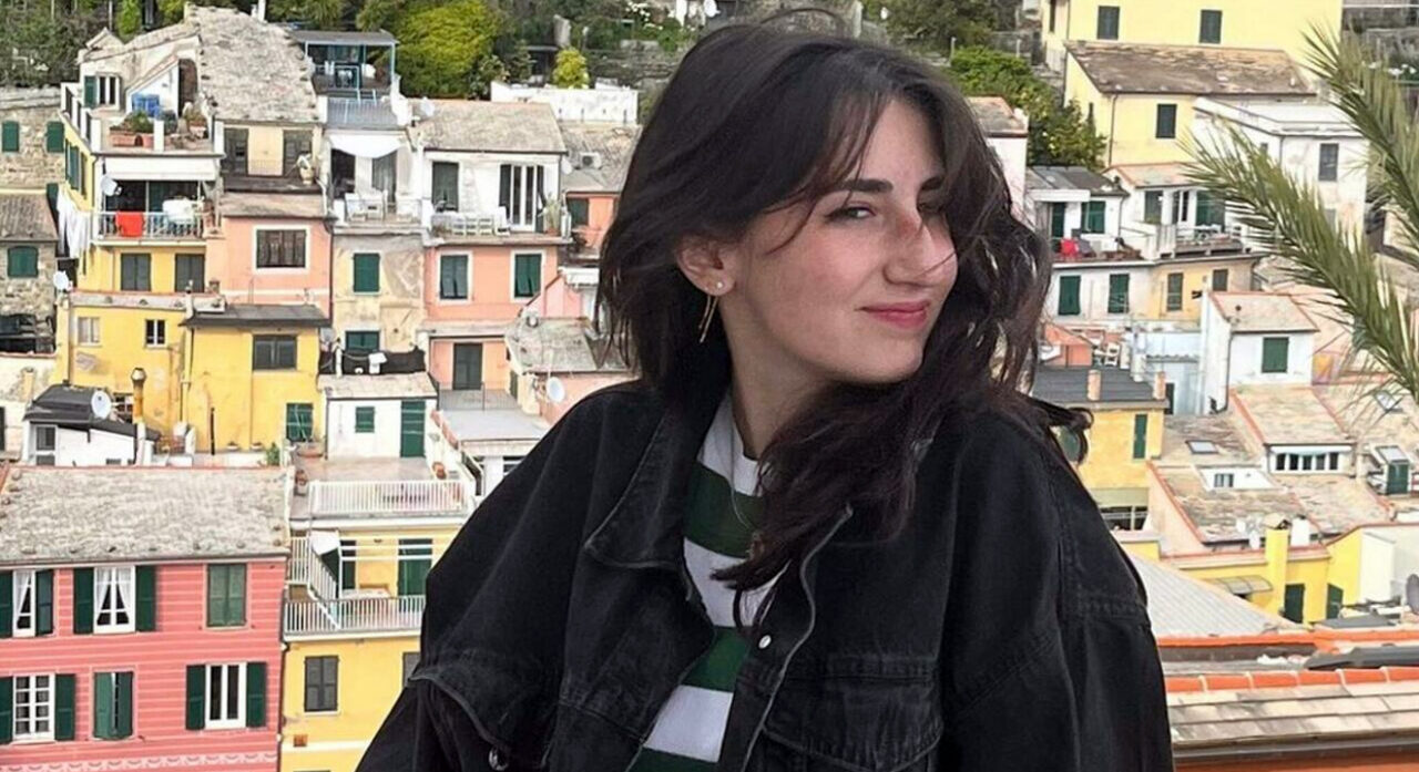 Gaia Conte, 20 anni, muore nell'auto in fiamme