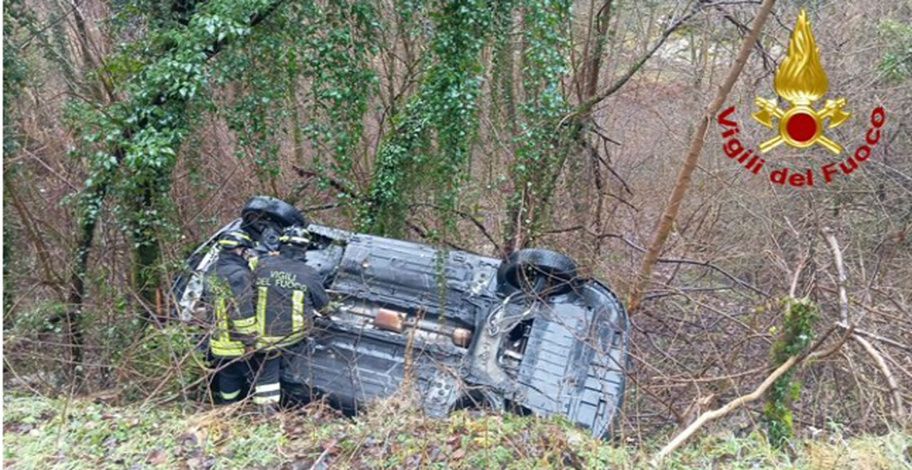 Arsiero: precipita con l’auto in un burrone e muore