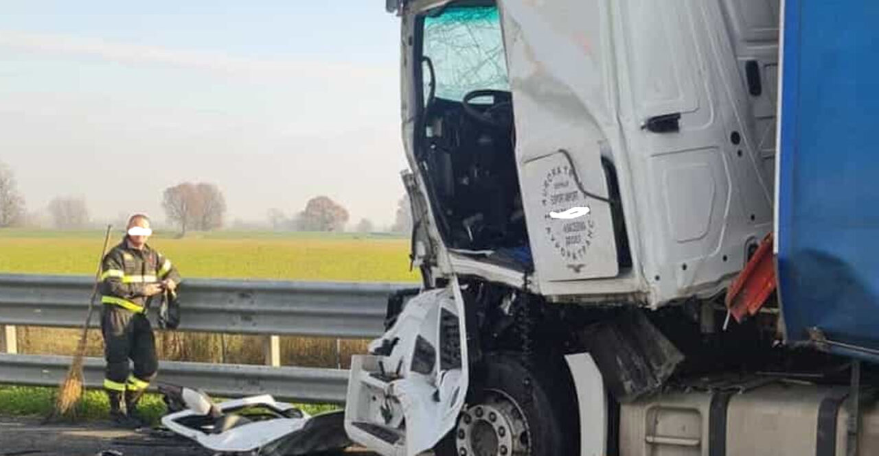 Autostrada A21: 54enne perde la vita in un tamponamento fra mezzi pesanti