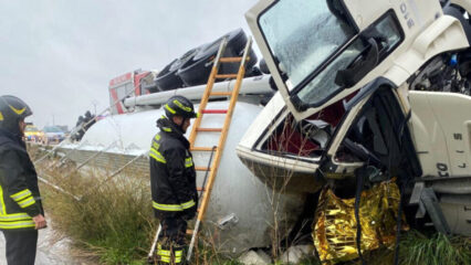 Cerignola, autocisterna si ribalta: morto camionista 27enne