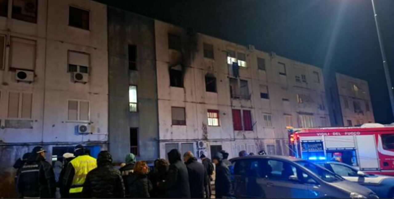 Pozzuoli: donna di 61 anni muore carbonizzata