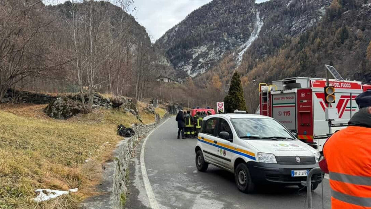Valtellina: precipita elicottero con quattro persone a bordo