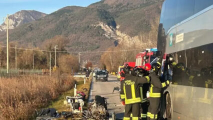 Maniago: scontro fra auto e corriera, un morto