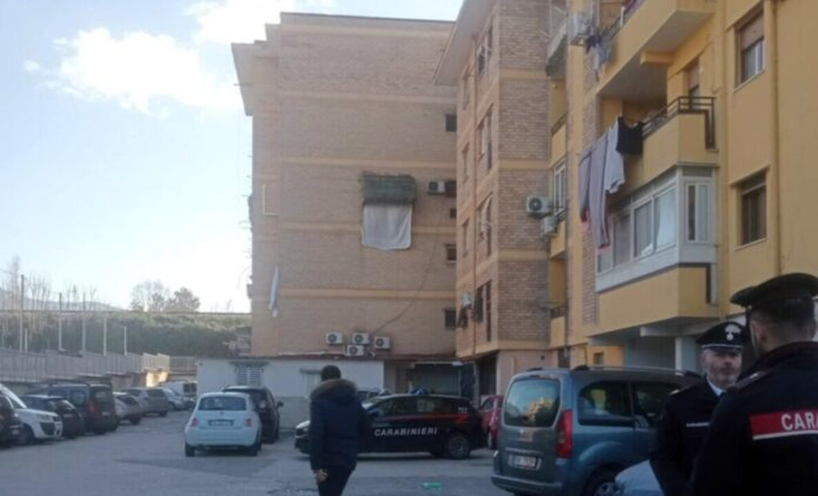 Cercola: mamma 28enne muore cadendo dal quarto piano