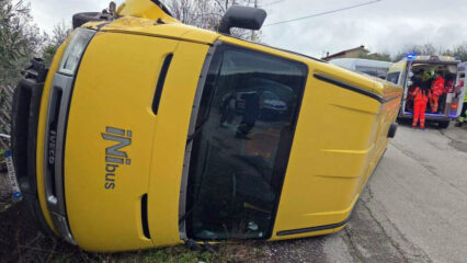 Cervaro: scuolabus fuori strada, illesi i bambini