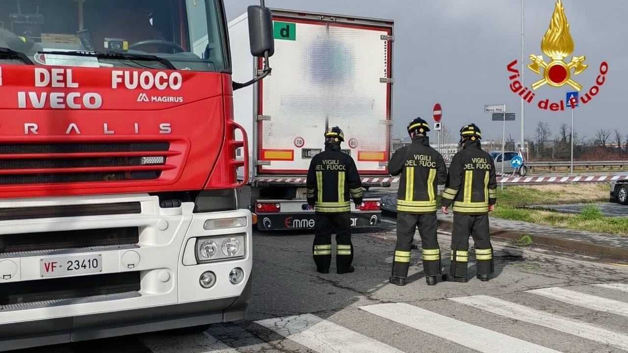 Tragico incidente a Gaggiano: ciclista di 65 anni travolto e ucciso da un tir