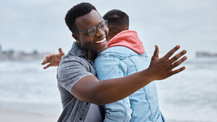 Giornata mondiale dell’abbraccio: il gesto più potente nella comunicazione umana