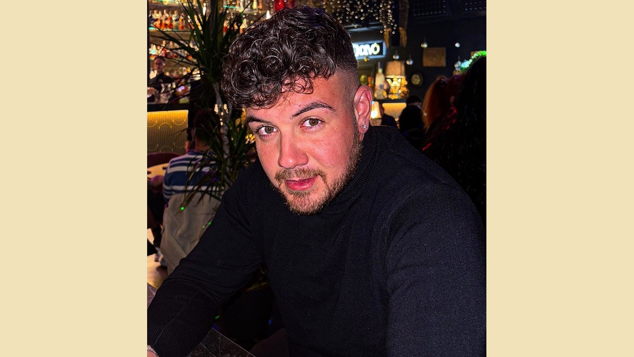 Francesco Iannotta, 25 anni, si schianta con l’auto e muore