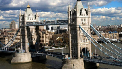Rimini: 39enne muore a Londra travolta da un camion