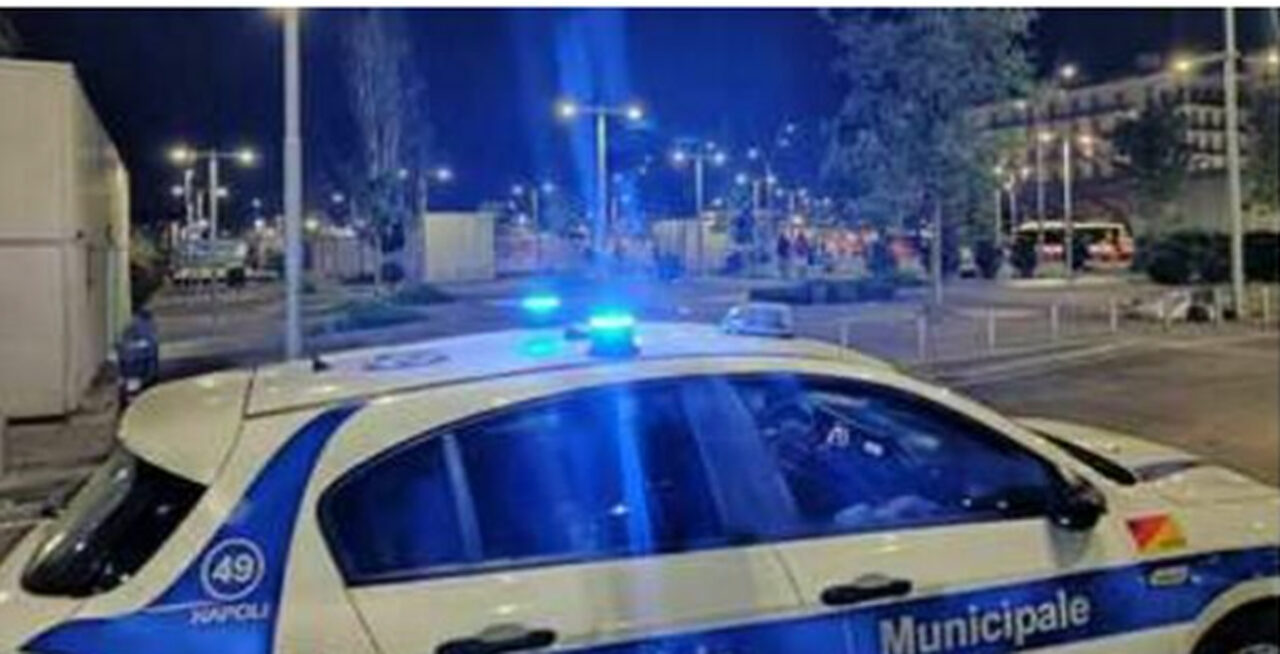 Napoli: 55enne si schianta con l’auto e perde la vita