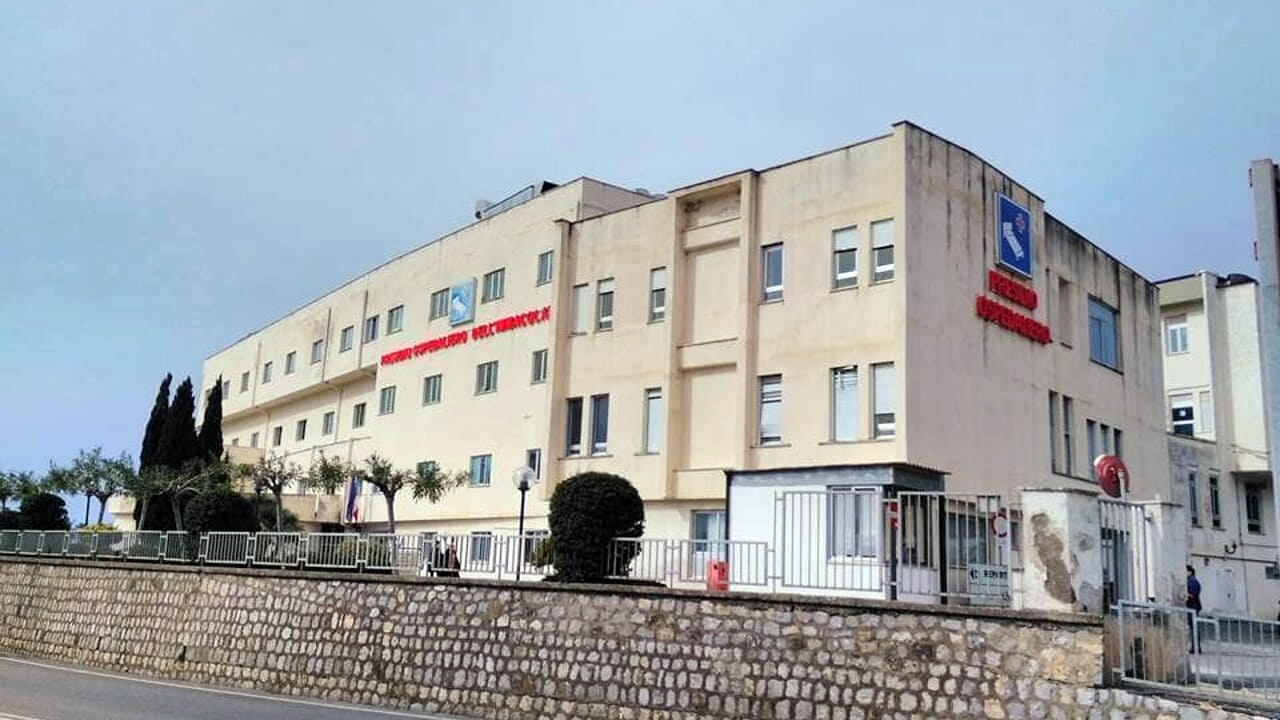 Carlo Nicolella muore a 17 anni per una miocardite