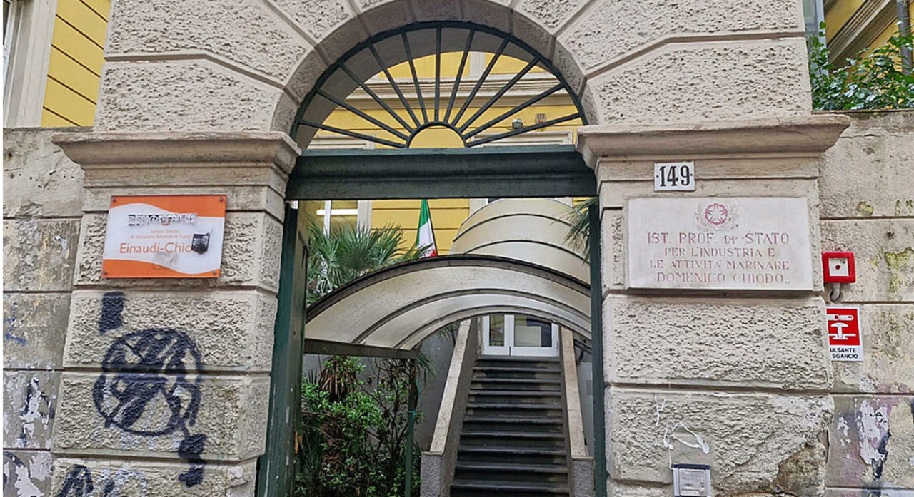 Scuola: morto lo studente 18enne accoltellato dal compagno