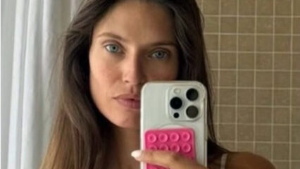 Bianca Balti racconta il cancro senza filtri: «Non è una linea retta»