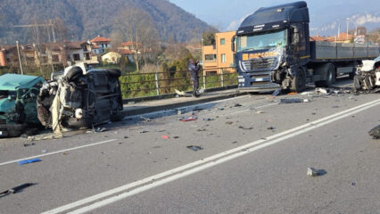 Schianto sulla provinciale 342 a Calco: due morti e due feriti