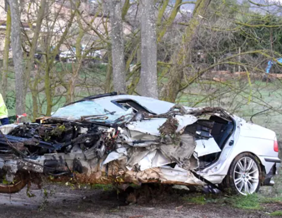Tragedia nella notte a Morciano: 19enne muore in un’auto finita fuori strada