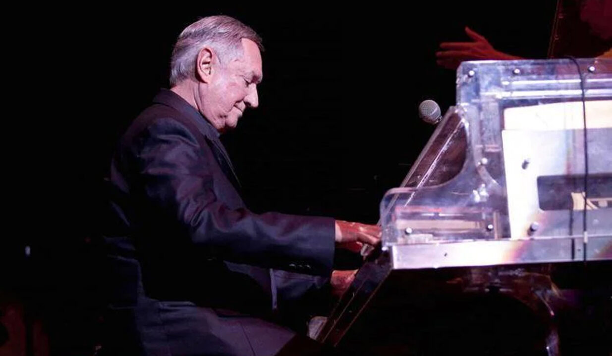 Addio a Neil Sedaka, leggenda del pop: aveva 86 anni