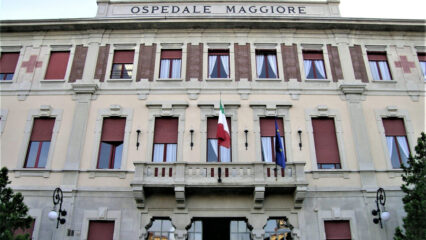 Va in ospedale per trovare il marito, ma scopre che è morto: riaperto il caso a Parma