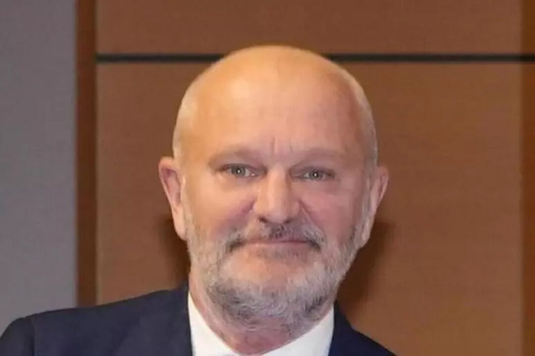 Andrea Pucci non va più a Sanremo. Costretto a rinunciare