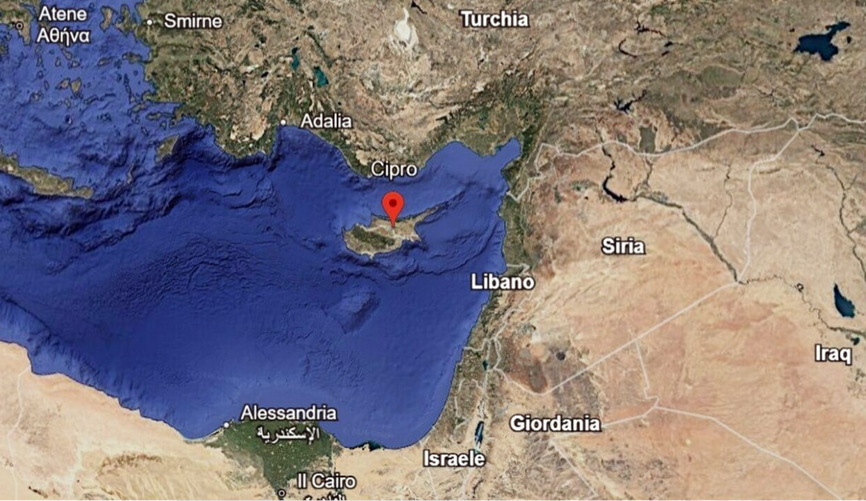 Missili iraniani verso Cipro, Londra: “Non miravano alle nostre basi”