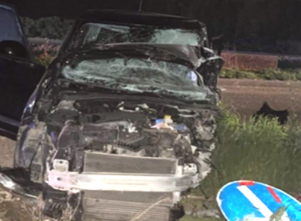 Scontro frontale sulla Statale 16 tra San Severo e Foggia: un morto