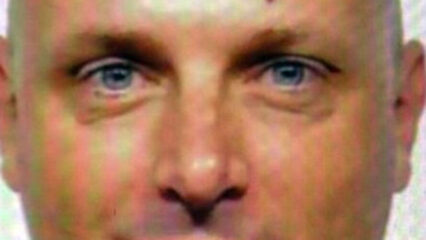 Stefano Contiero cade dal tetto e muore