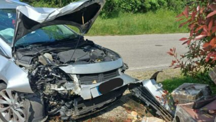 Paura ad Aviano: auto contro un muretto con due bambine a bordo