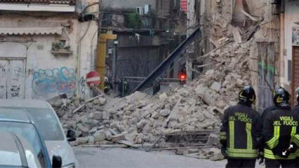 Paura a Napoli: crolla edificio in via Siniscalchi