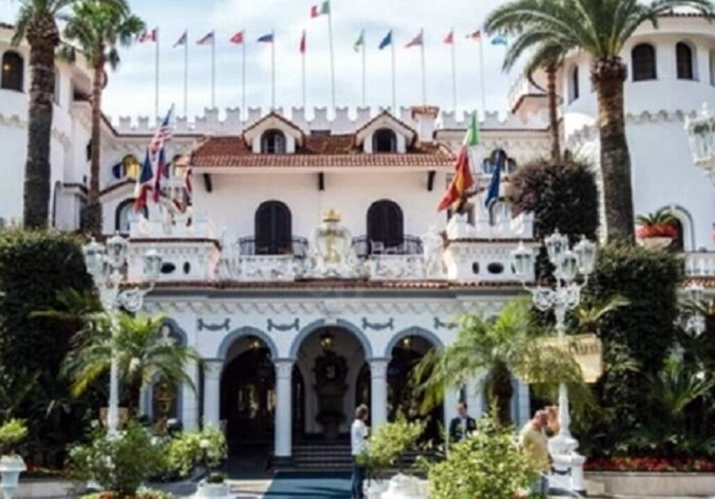 Fine di un regno: il Castello delle Cerimonie passa al Comune