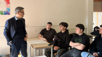 L'eleganza napoletana in cattedra all'ISIS Europa di Pomigliano