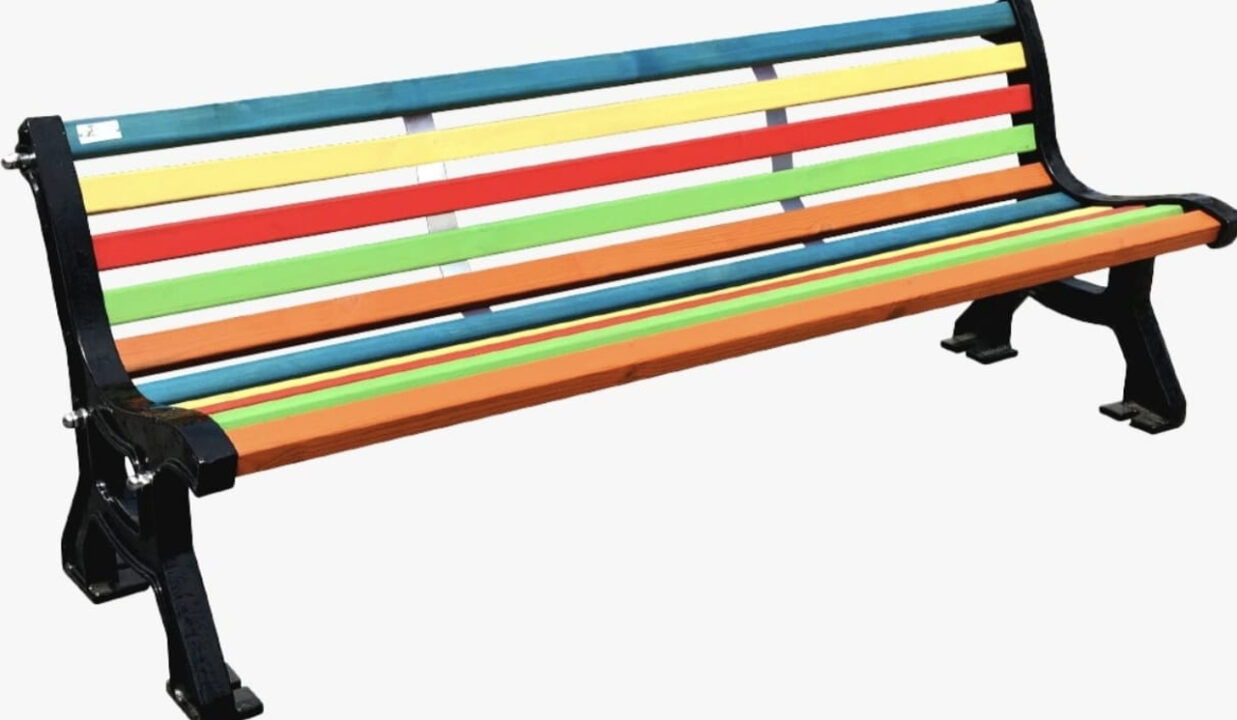 Francolise e Sparanise unite nel segno della ricerca: nasce la prima “Panchina Arcobaleno” di Fondazione Telethon