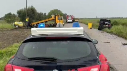 Tragedia nel Tarantino: scontro tra auto e trattore
