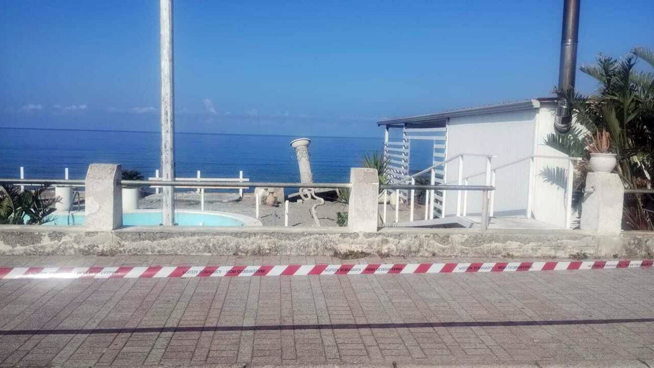 Paola: operaio di 23 anni schiacciato da una colonna