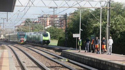 Bollate: 23enne travolto dal treno