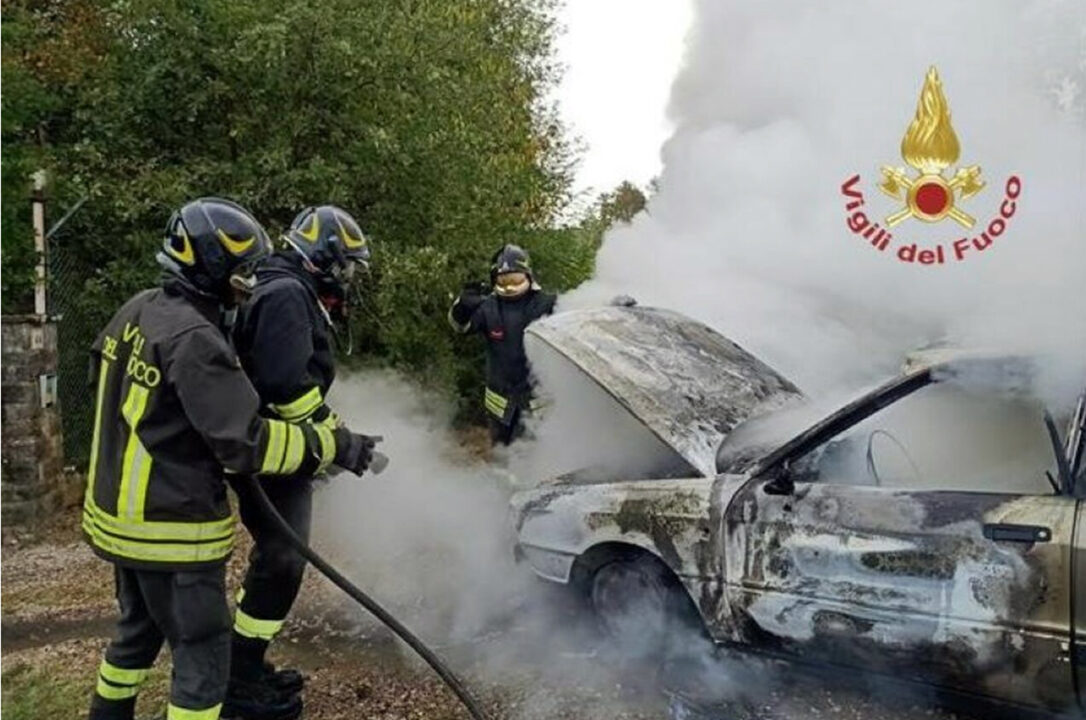 Amendolara: quattro corpi carbonizzati in auto. Esclusa la pista dell'incidente