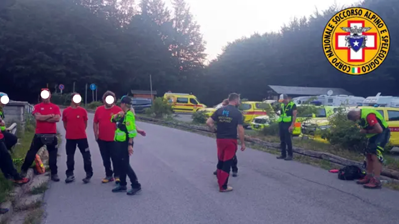 Escono per funghi: salvato il marito, la moglie trovata morta in un canalone