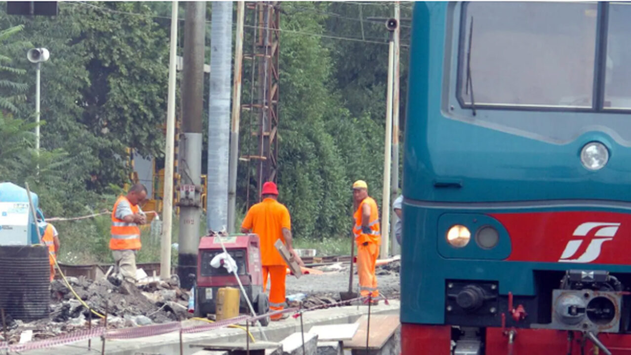 Cà di Boschetti: 24enne attraversa i binari e viene travolto da un treno in transito