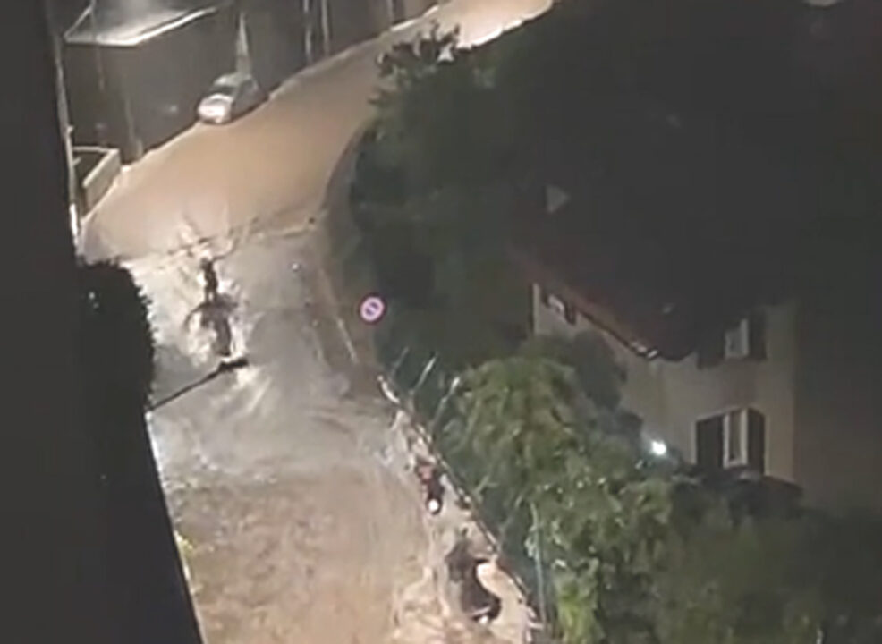 Emergenza nel Comasco: il lago esonda in città, torrenti di fango e frane nella notte