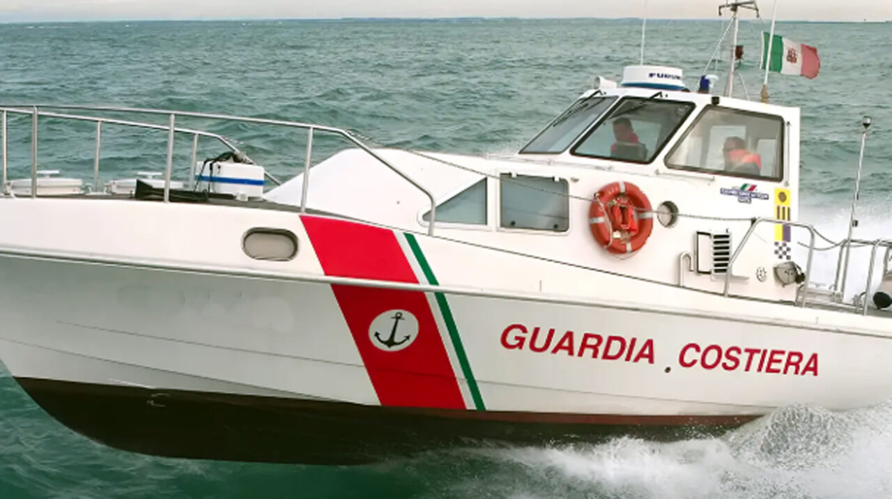 Marina di Pietrasanta: un giovane annega. Salvi i due amici