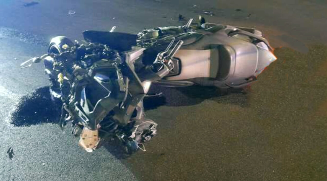 Copertino: perde il controllo del T-Max e si schianta, muore Emanuele Leo