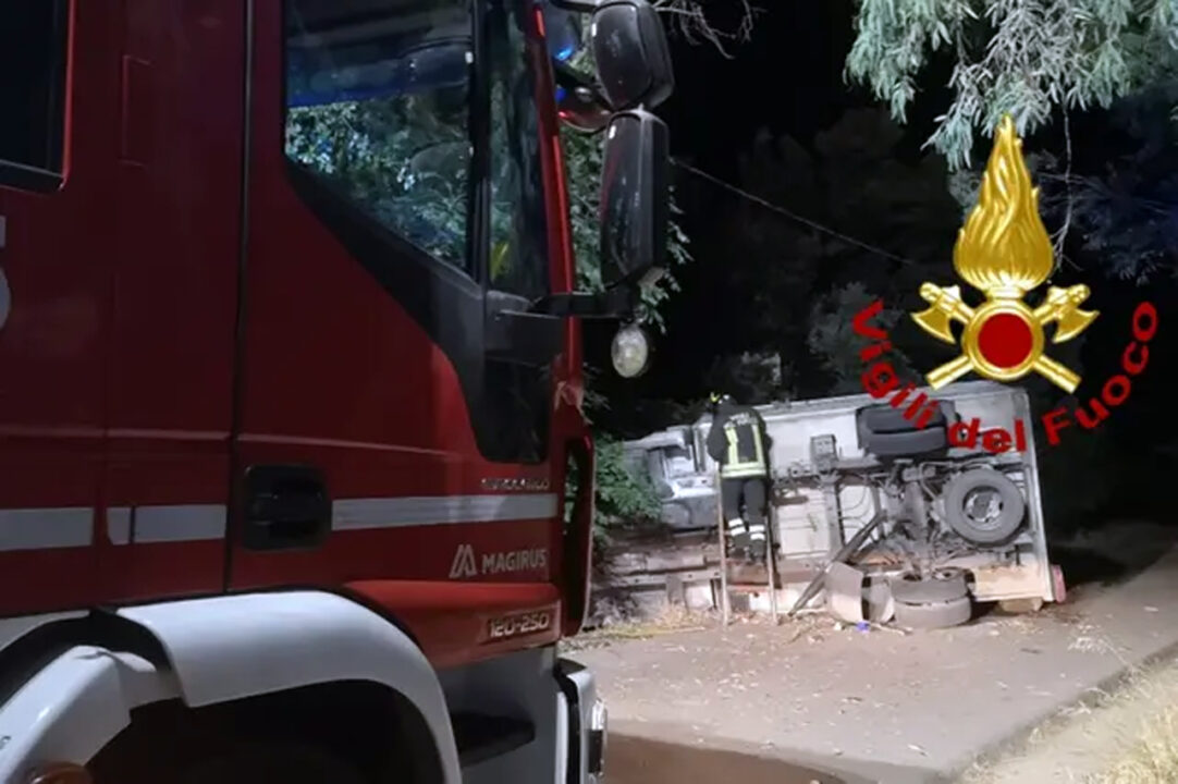 San Sperate: furgone esce di strada e si schianta contro alberi, muore operaio di 26 anni
