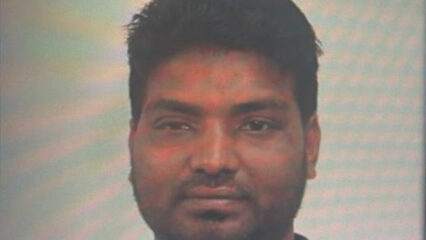 Strage di Roma, caccia a Shahadat Hossain: la Polizia diffonde la foto del presunto killer