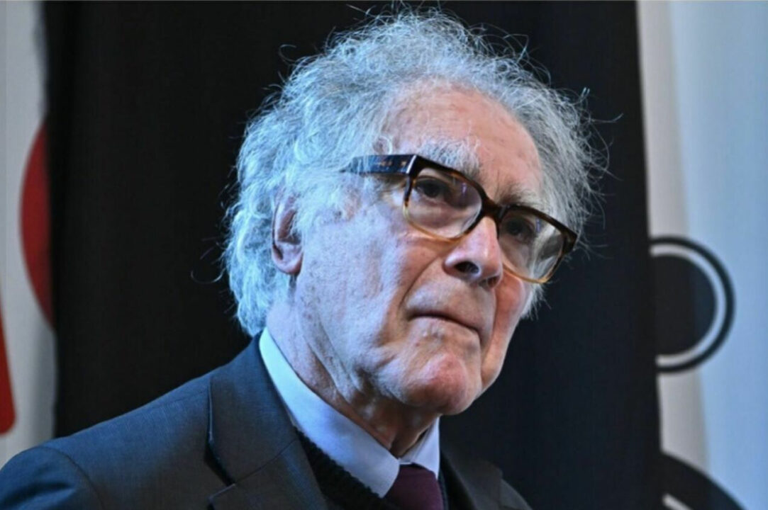 Carlo Ginzburg: lo storico che rivoluzionò la storiografia con la “microstoria” si spegne a 87 anni