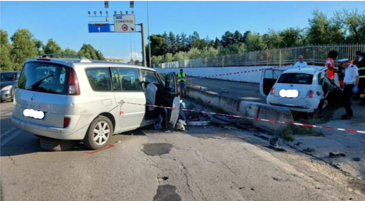 Corato: scontro tra due auto, muore una 24enne